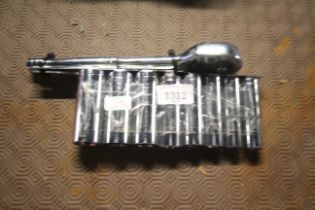 ½ inch ratchet and socket set (130)