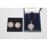 A 925 silver rose quartz set pendant hung to fine