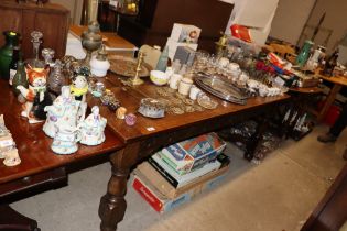 A good quality oak refectory dining table, the pla