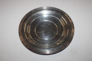 A Wallace Sterling silver dish No. 091, 25.5cm dia