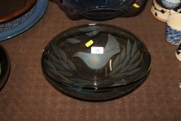 Ruth Dresman, Art Glass bowl with interior decorat