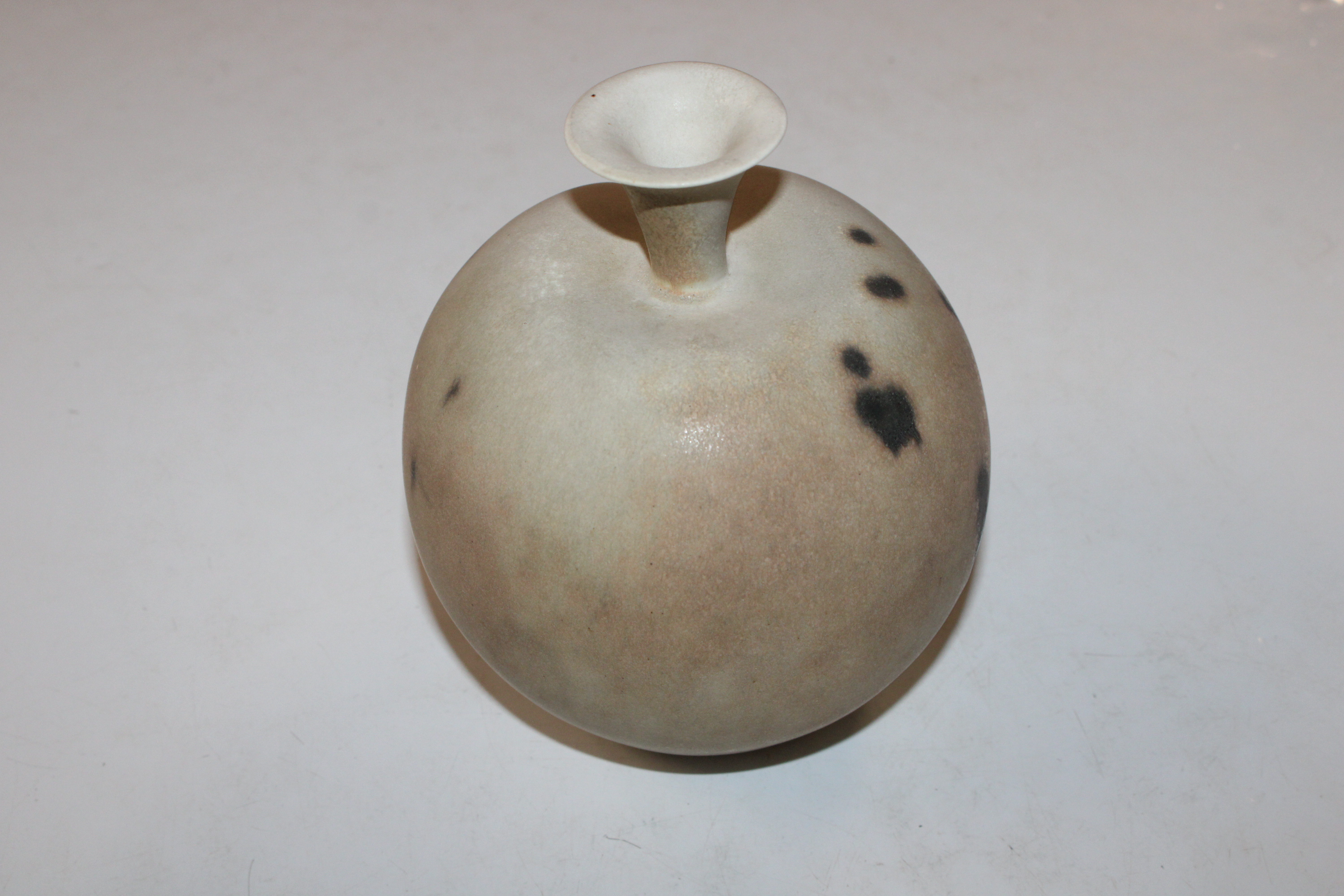 A Studio Pottery vase of peach shape with flared n - Image 2 of 6
