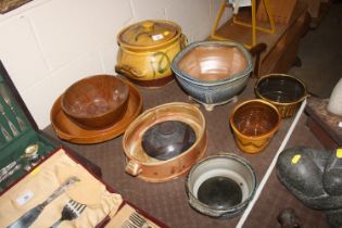 A collection of Studio pottery to include twin han