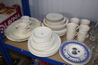 A quantity of Biltons dinnerware etc