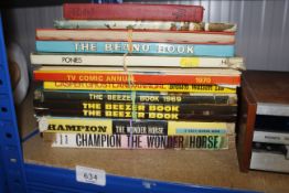 A collection of Beano, Beezer and other annuals