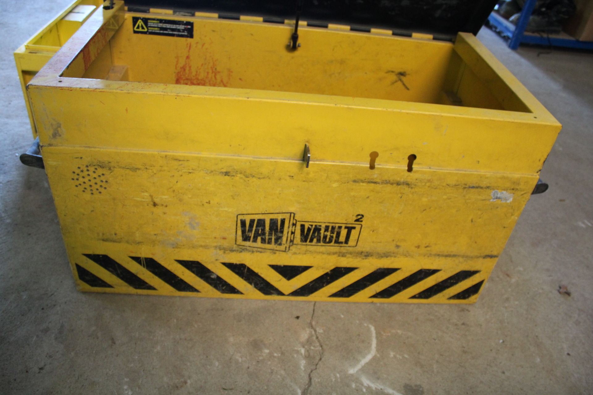 Van Vault tool box (no keys). V CAMPSEA ASHE - Image 2 of 6