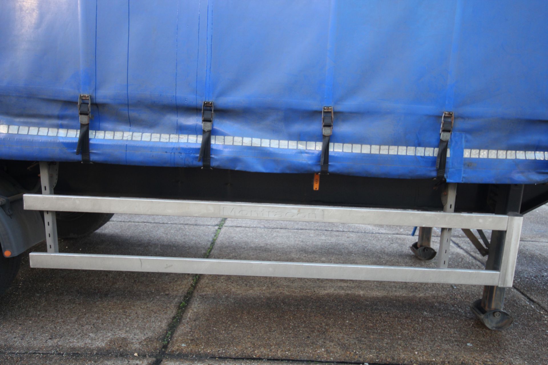 Montracon 39T 13.6m tri-axle curtain-side trailer. Registration C351369. 2013. MOT until 31/01/2024. - Image 38 of 87