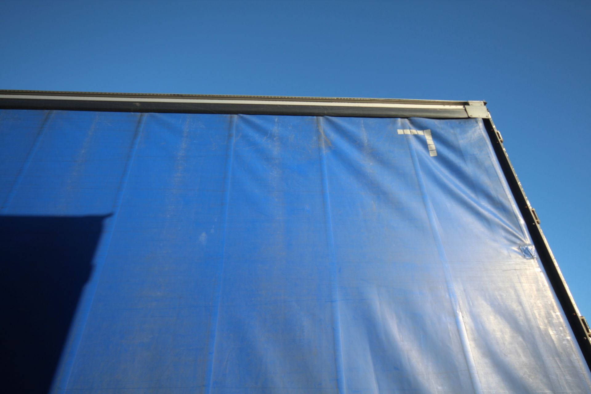 Montracon 39T 13.6m tri-axle curtain-side trailer. Registration C351369. 2013. MOT until 31/01/2024. - Image 18 of 87