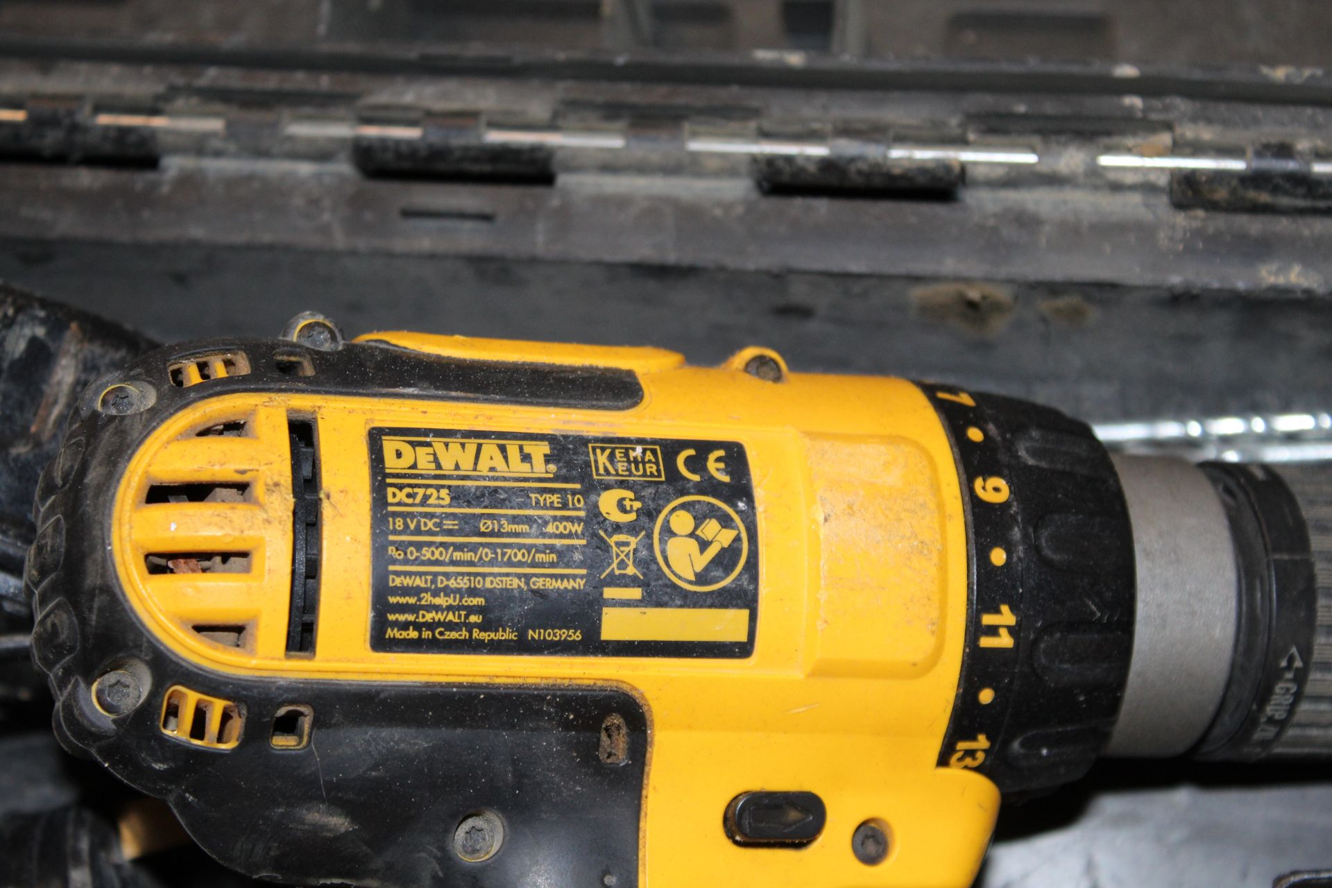 Dewalt 18v cordless drill with 2x batteries and charger in case. V CAMPSEA ASHE - Image 5 of 5