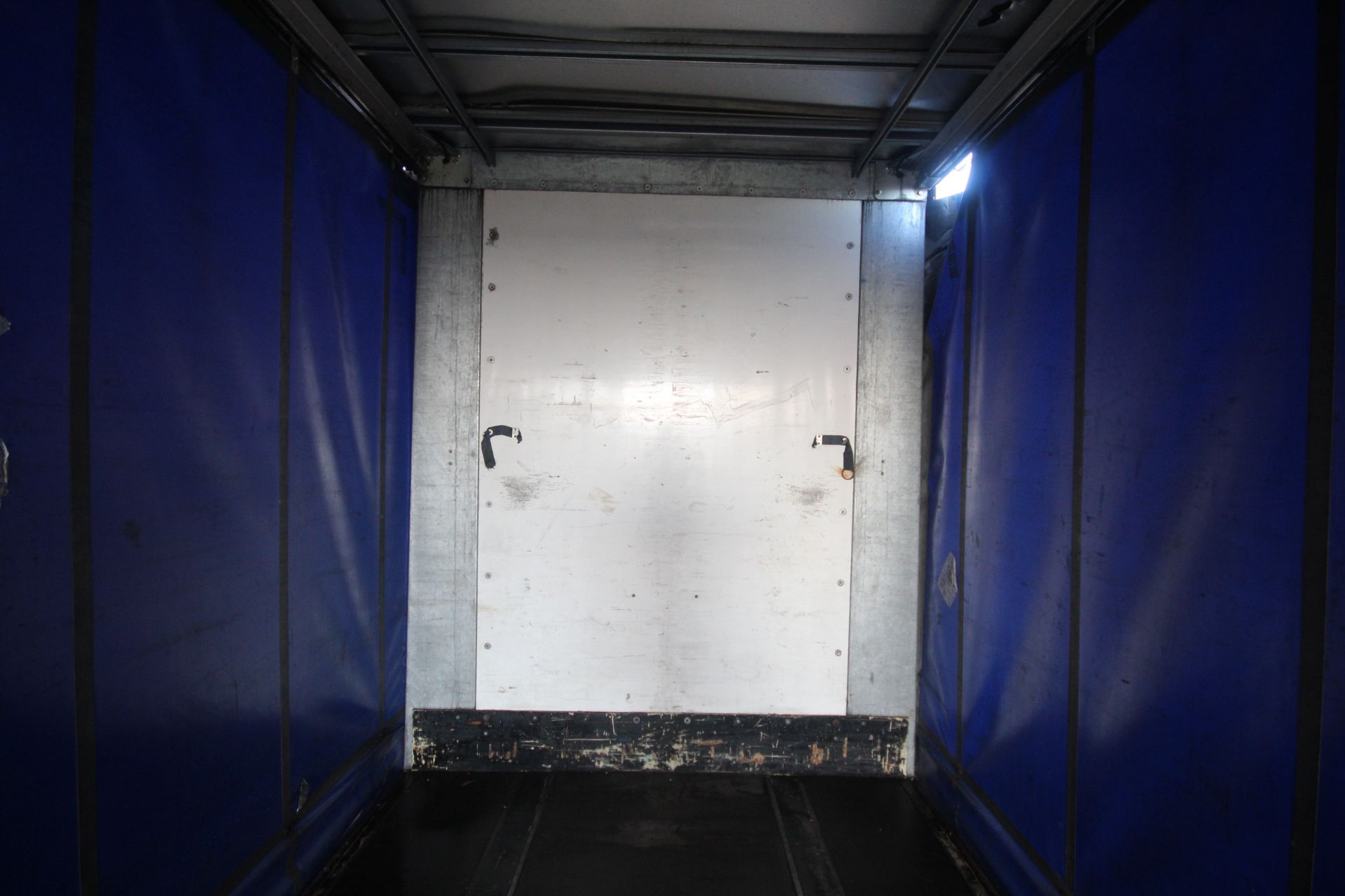 Montracon 39T 13.6m tri-axle curtain-side trailer. Registration C351371. 2013. MOT until 31/05/2024. - Image 61 of 87