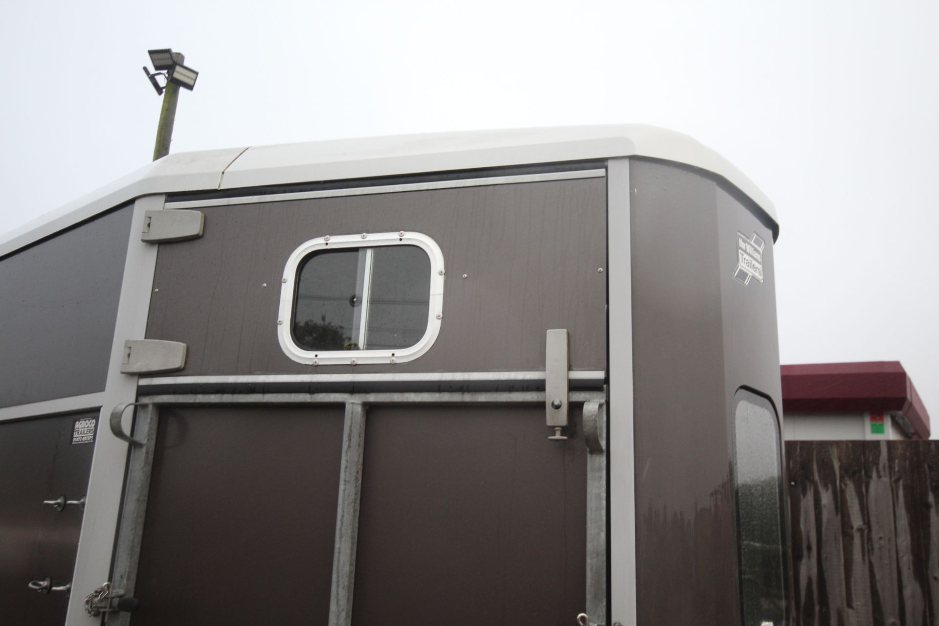 Ifor Williams HB511 twin axle horsebox. To take two 16hh horses. Owned from new and recent main - Image 17 of 29