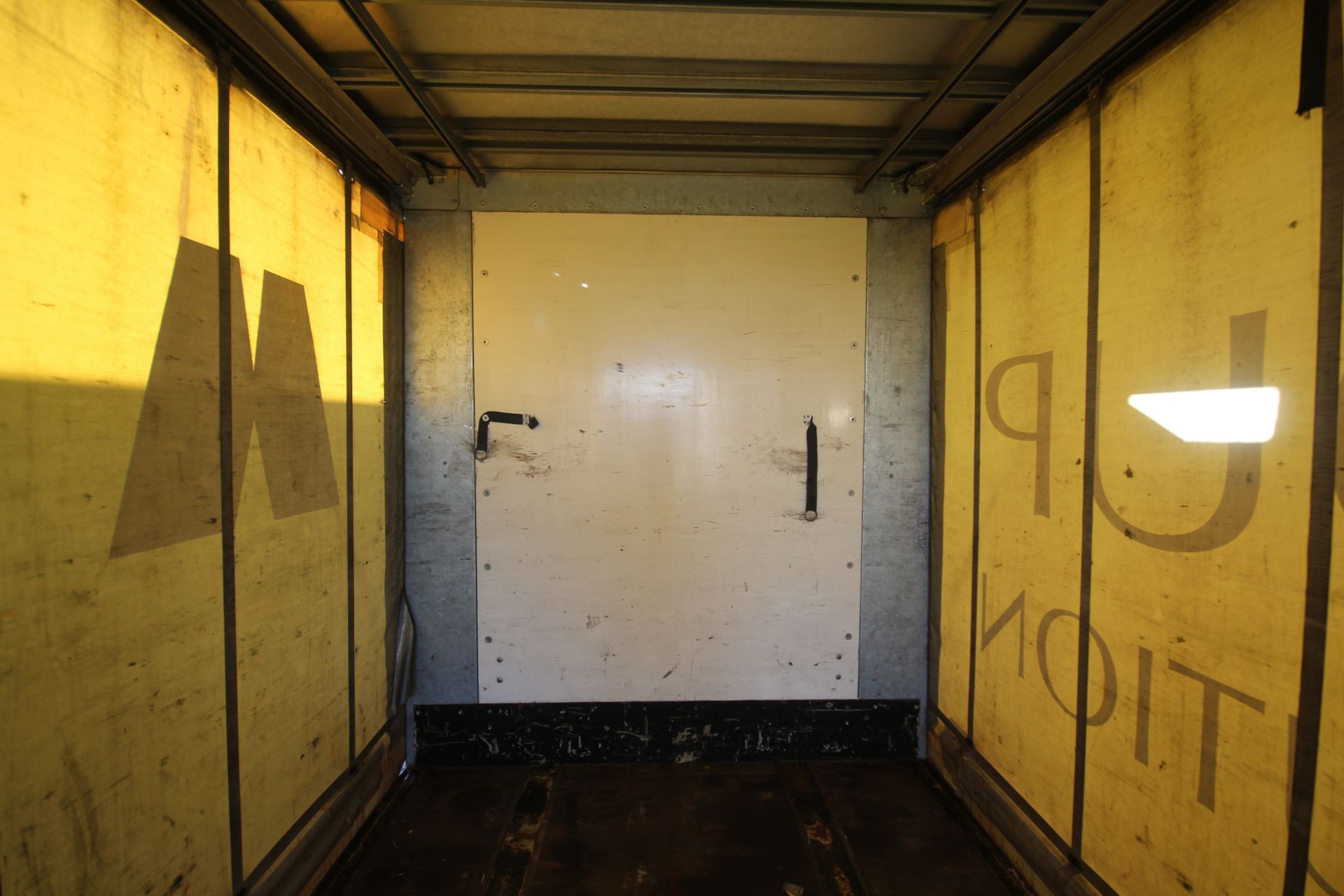 Montracon 33T 10.6m twin axle urban curtain-side trailer. Registration C353989. 2014. MOT unit 31/ - Image 69 of 89