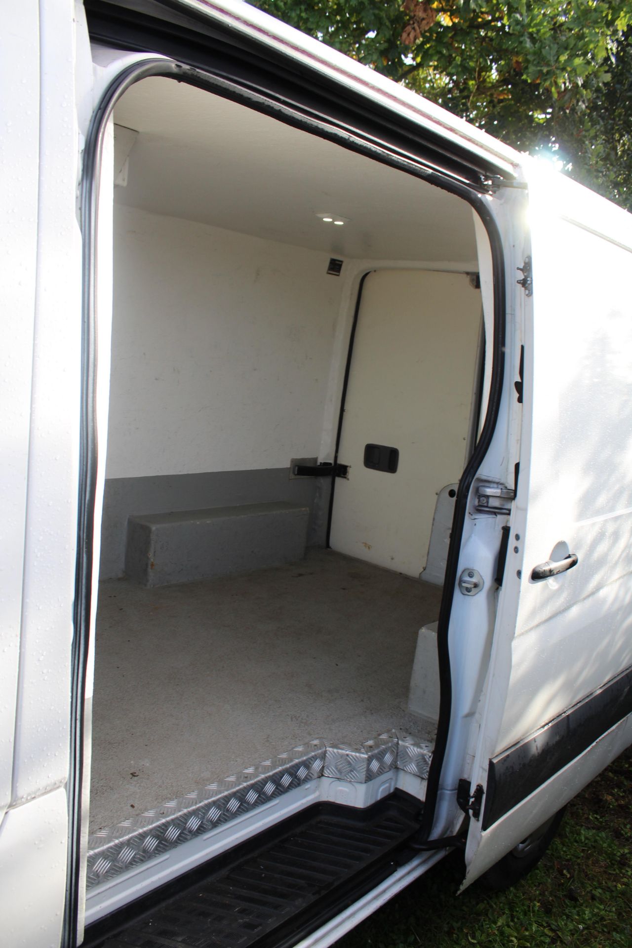 VW Crafter CR 30 TDI 109 SWB chiller van. Registration SG62 FPU. Date of first registration 29/09/ - Image 36 of 48