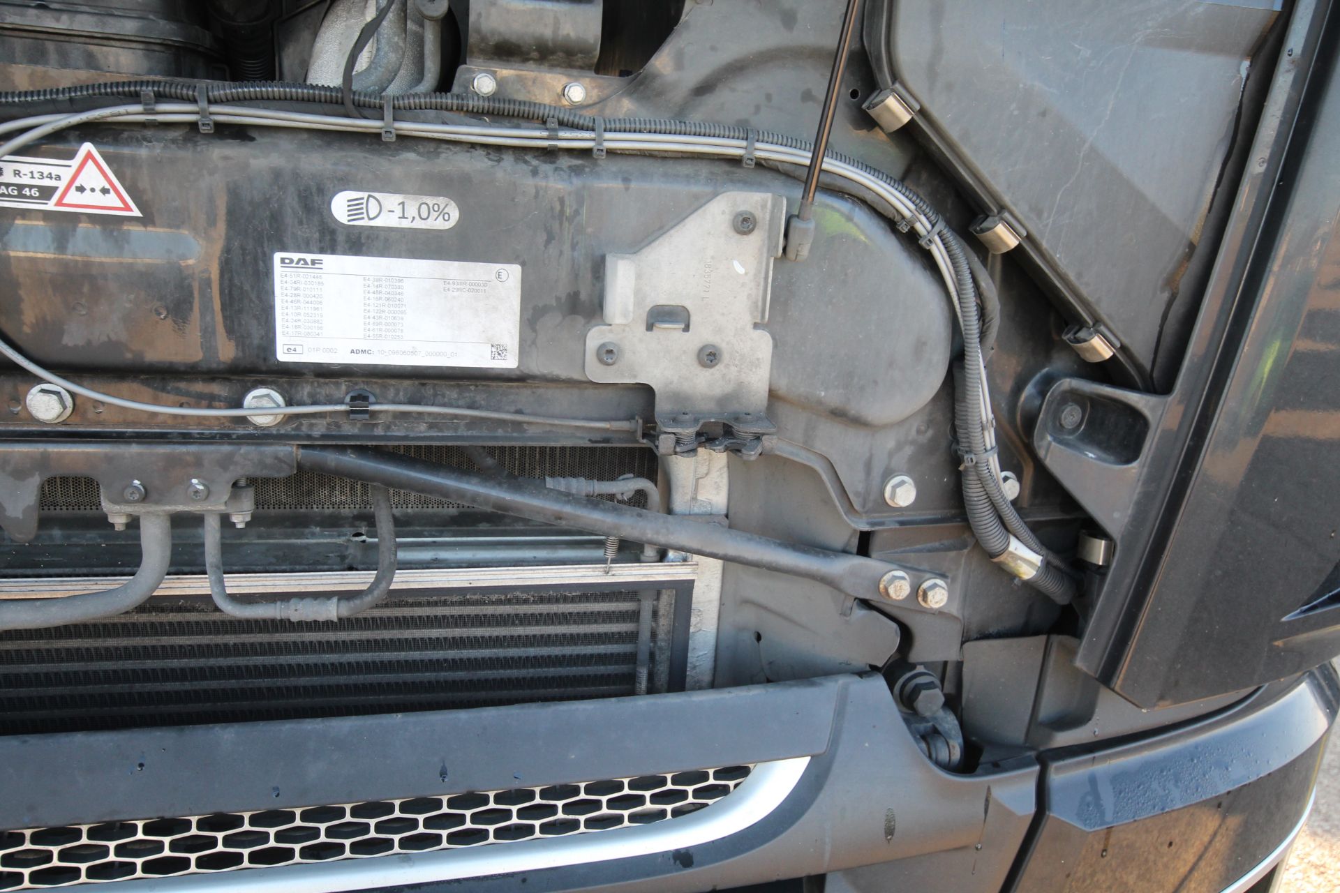 DAF XF 480 FTG 6X2 Euro 6D auto mid-lift and steer 44T unit. Registration P31 MGL. Date of first - Image 116 of 122