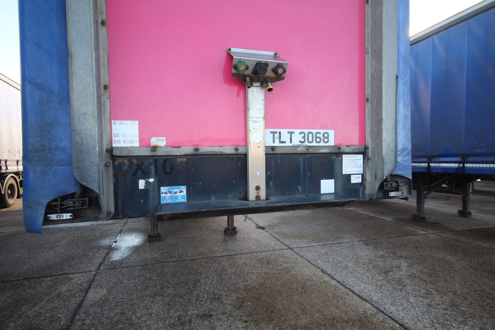 Montracon 39T 13.6m tri-axle curtain-side trailer. Registration C351362. 2013. MOT until 29/02/2024. - Image 5 of 88