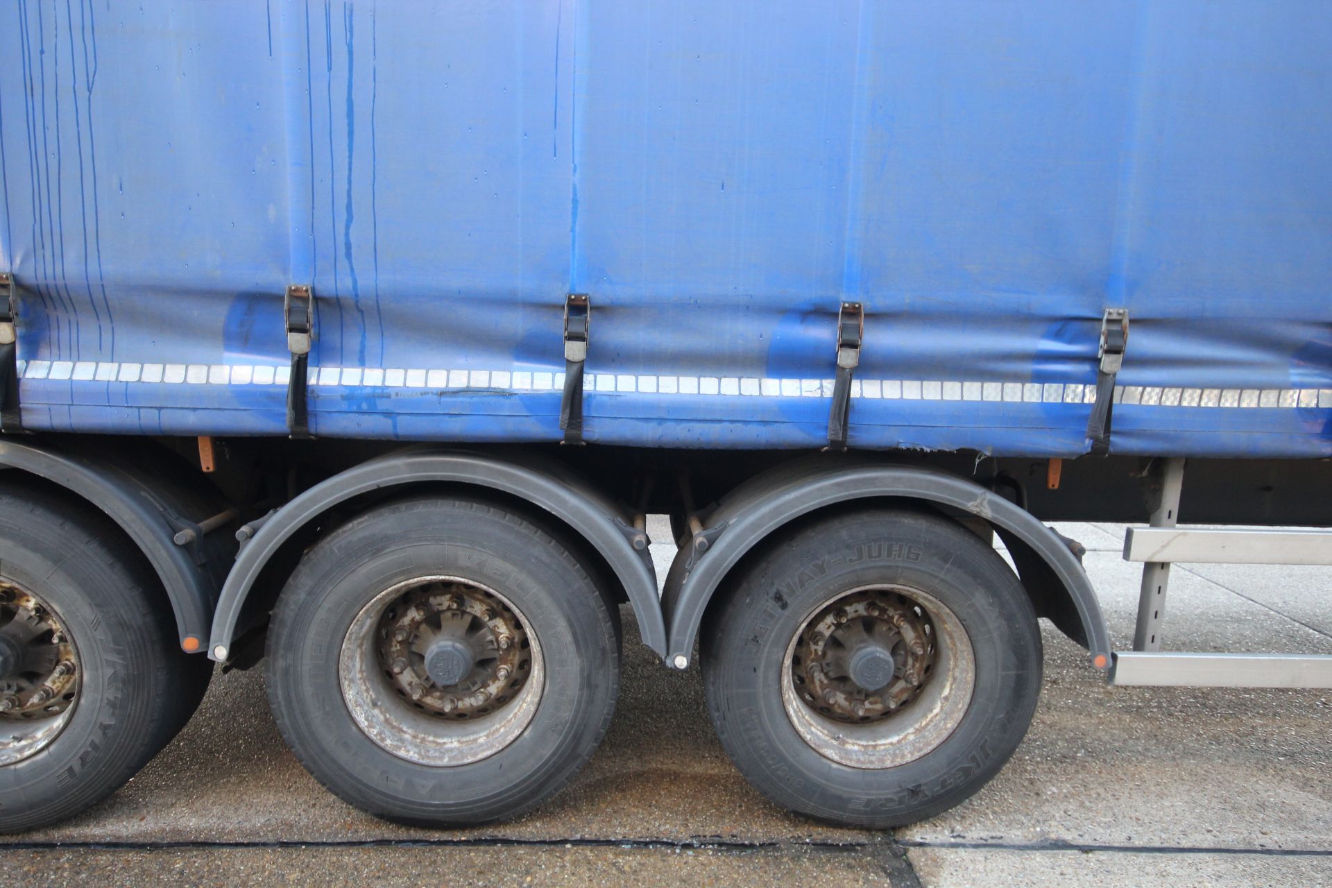 Montracon 39T 13.6m tri-axle curtain-side trailer. Registration C351364. 2013. MOT until 31/01/2024. - Image 41 of 88