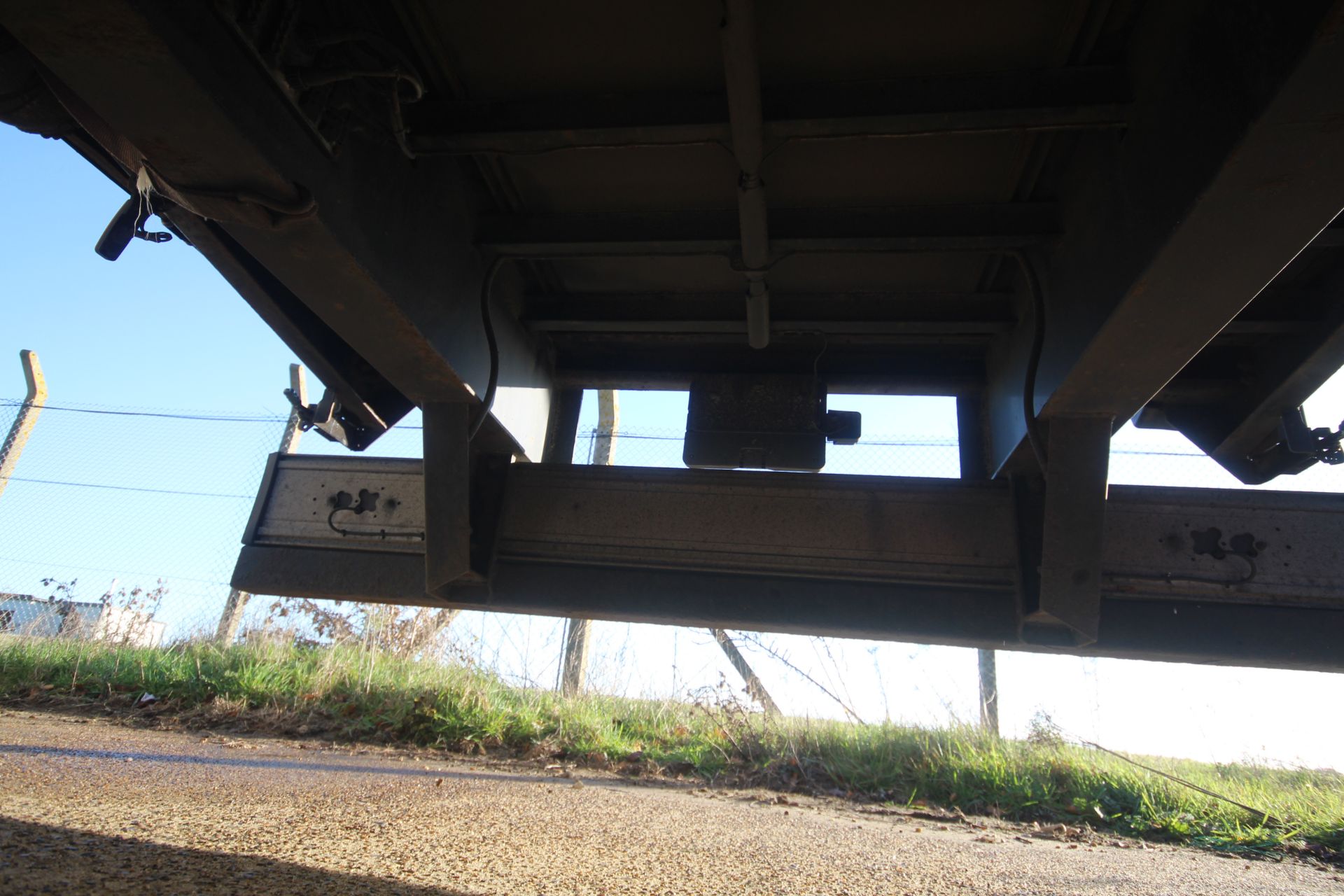 Montracon 39T 13.6m tri-axle curtain-side trailer. Registration C380871. 2014. MOT until 30/04/2024. - Image 60 of 89