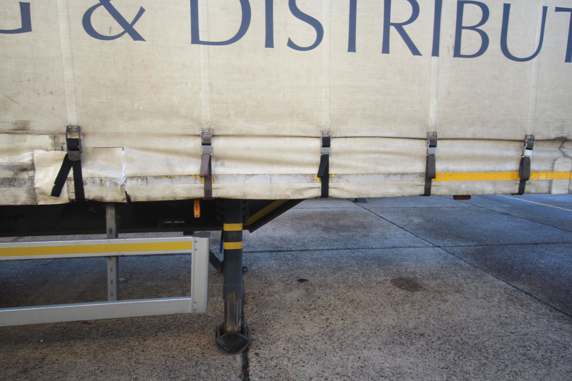 Montracon 33T 10.6m twin axle urban curtain-side trailer. Registration C353989. 2014. MOT unit 31/ - Image 41 of 89