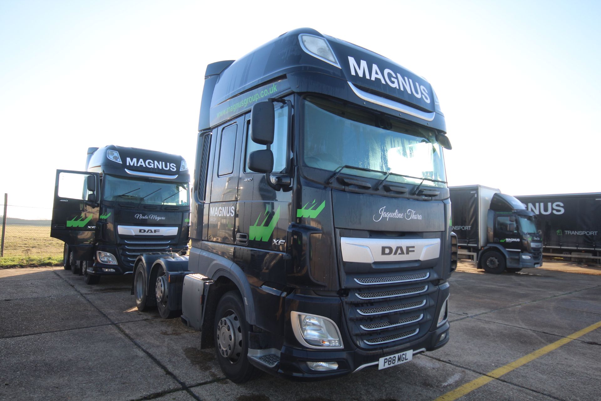 DAF XF 480 FTG 6X2 Euro 6D auto mid-lift and steer 44T unit. Registration P88 MGL. Date of first - Image 4 of 102