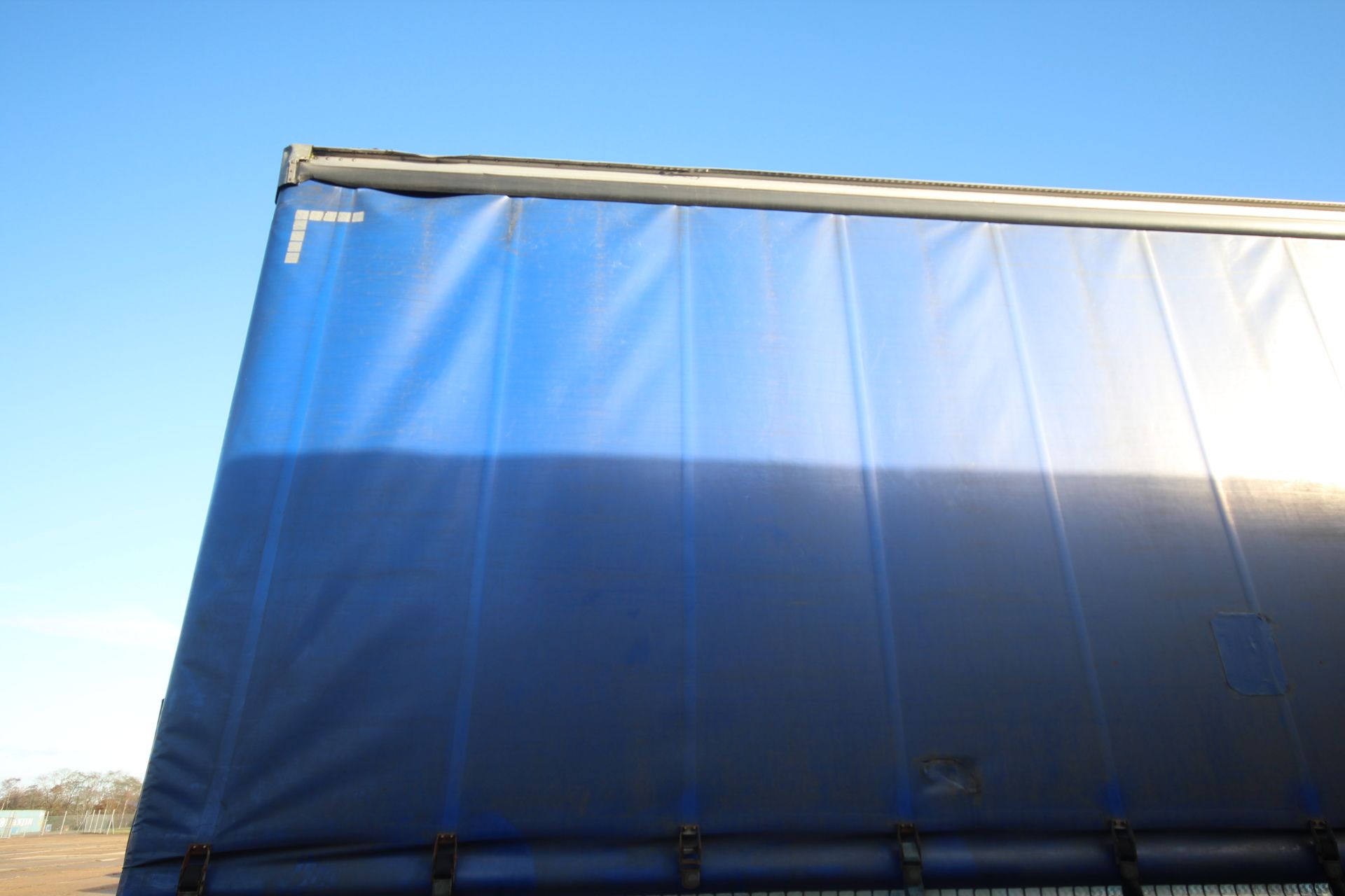 Montracon 39T 13.6m tri-axle curtain-side trailer. Registration C351371. 2013. MOT until 31/05/2024. - Image 13 of 87