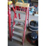 Fibreglass step ladder. V CAMPSEA ASHE