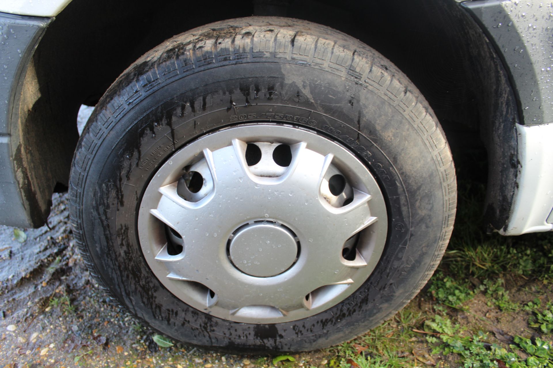 VW Crafter CR 30 TDI 109 SWB chiller van. Registration SG62 FPU. Date of first registration 29/09/ - Image 10 of 48