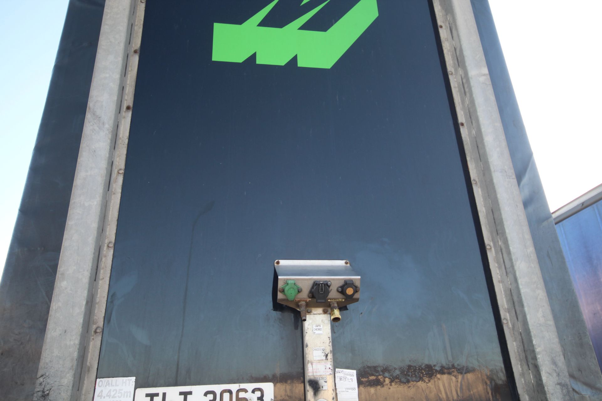Montracon 39T 13.6m tri-axle curtain-side trailer. Registration C380871. 2014. MOT until 30/04/2024. - Image 6 of 89