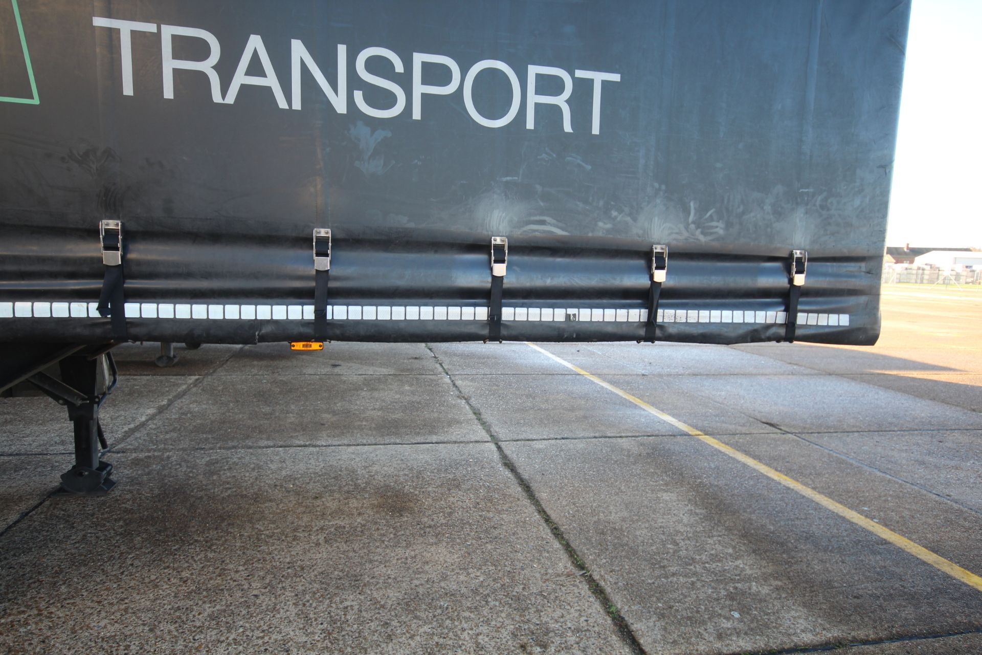 Montracon 39T 13.6m tri-axle curtain-side trailer. Registration C380871. 2014. MOT until 30/04/2024. - Image 41 of 89