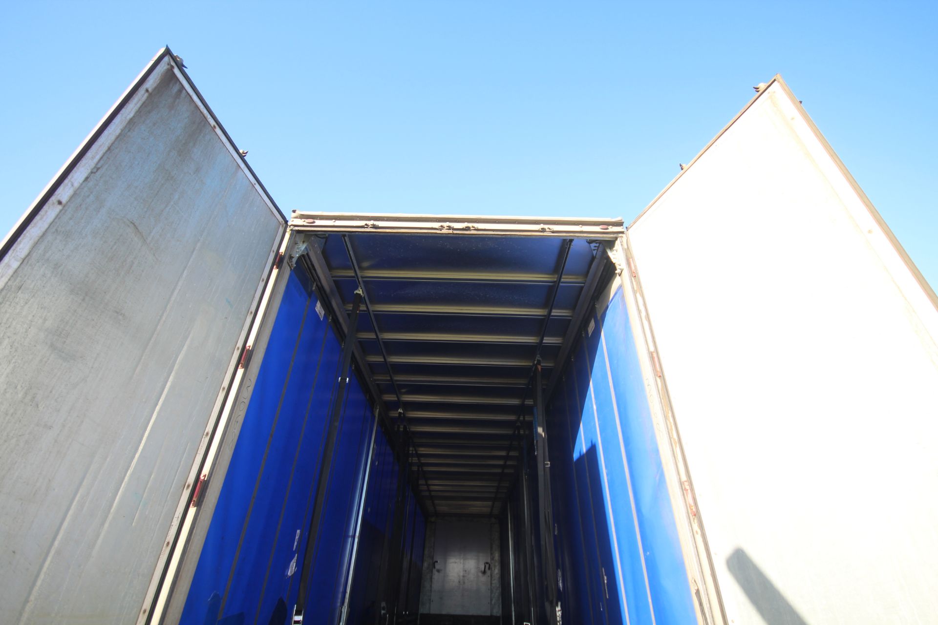 Montracon 39T 13.6m tri-axle curtain-side trailer. Registration C351362. 2013. MOT until 29/02/2024. - Image 64 of 88
