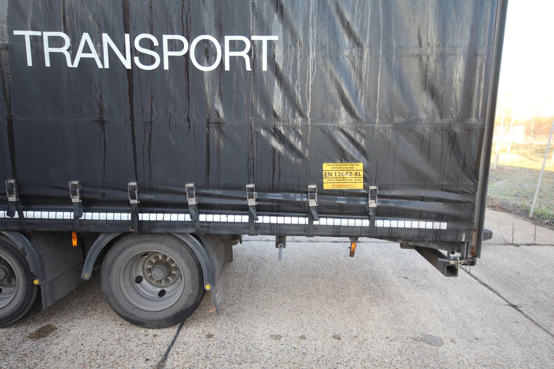 Montracon 39T 13.6m tri-axle step frame double deck curtain-side trailer. Registration C527332. - Image 18 of 83
