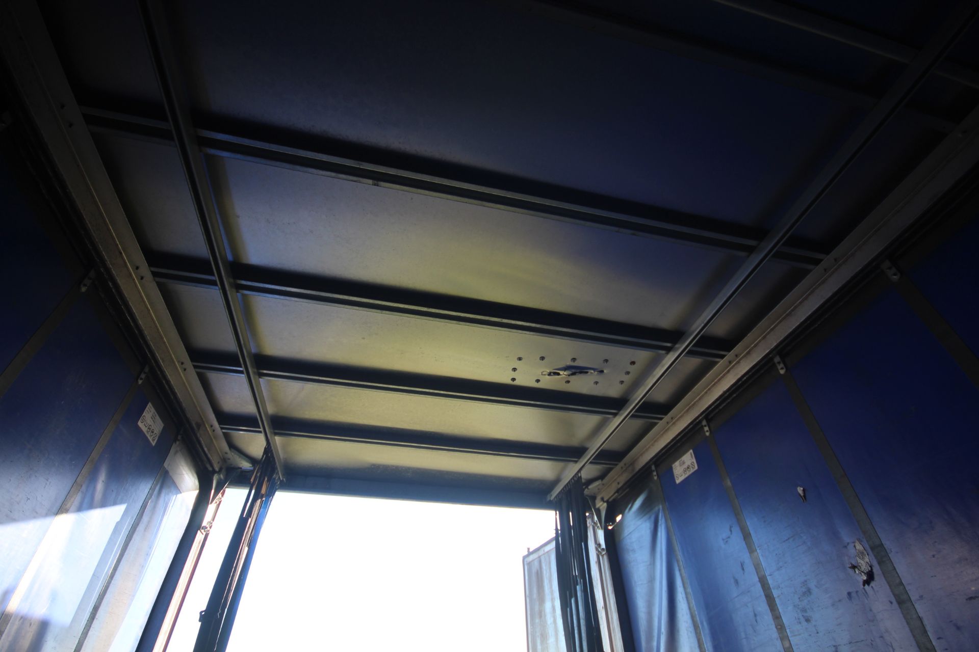 Montracon 39T 13.6m tri-axle curtain-side trailer. Registration C351372. 2013. MOT until 31/03/2024. - Image 65 of 78