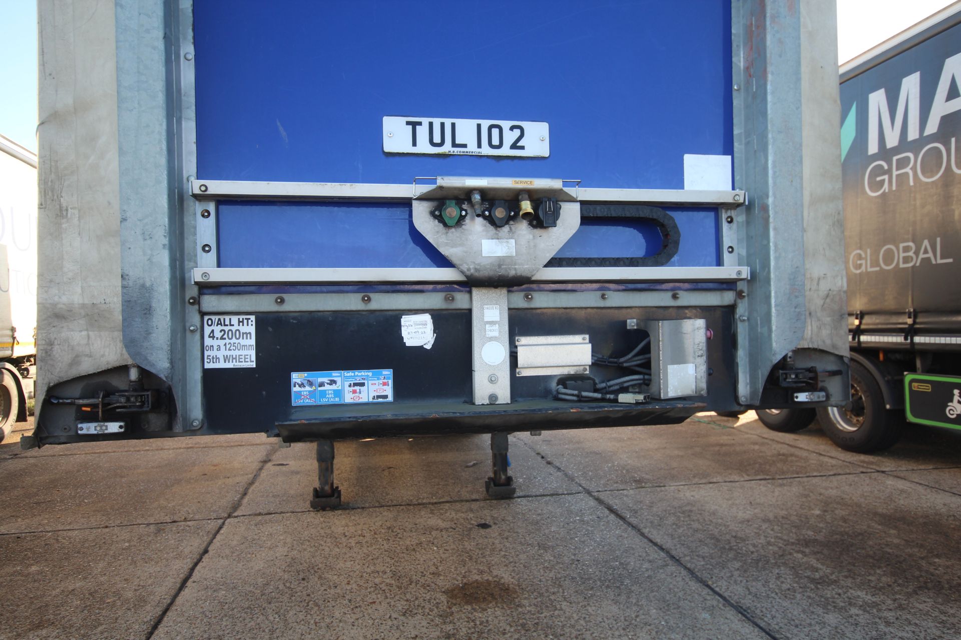 Montracon 33T 10.6m twin axle urban curtain-side trailer. Registration C353989. 2014. MOT unit 31/ - Image 5 of 89