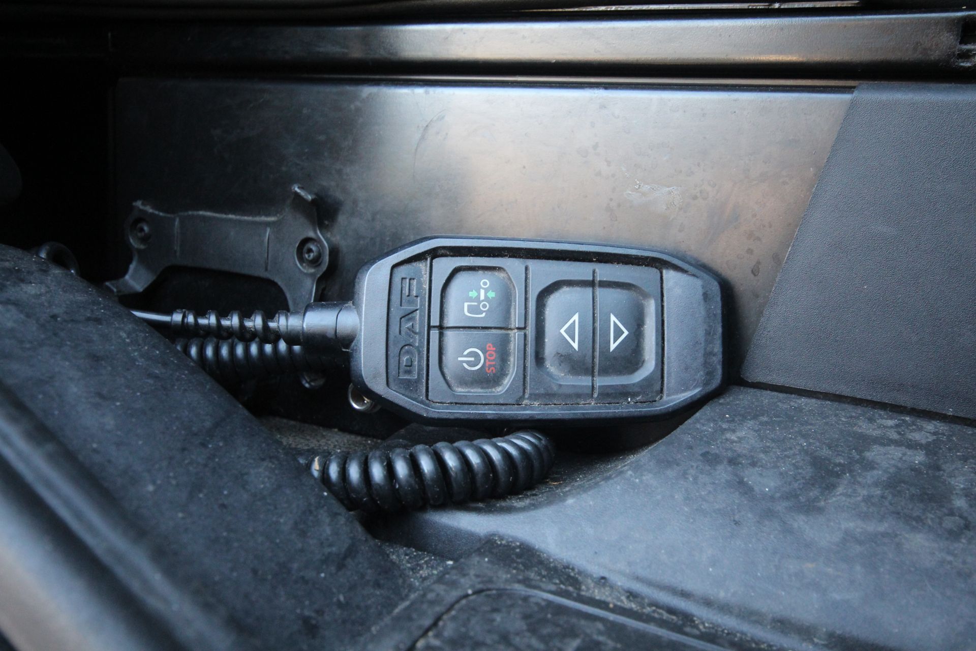 DAF XF 480 FTG 6X2 Euro 6D auto mid-lift and steer 44T unit. Registration P88 MGL. Date of first - Image 96 of 102