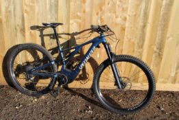 2019 Specialized Levo e-bike. Size medium with 29in Roval Traverse wheels, Sram Level T disc brakes,