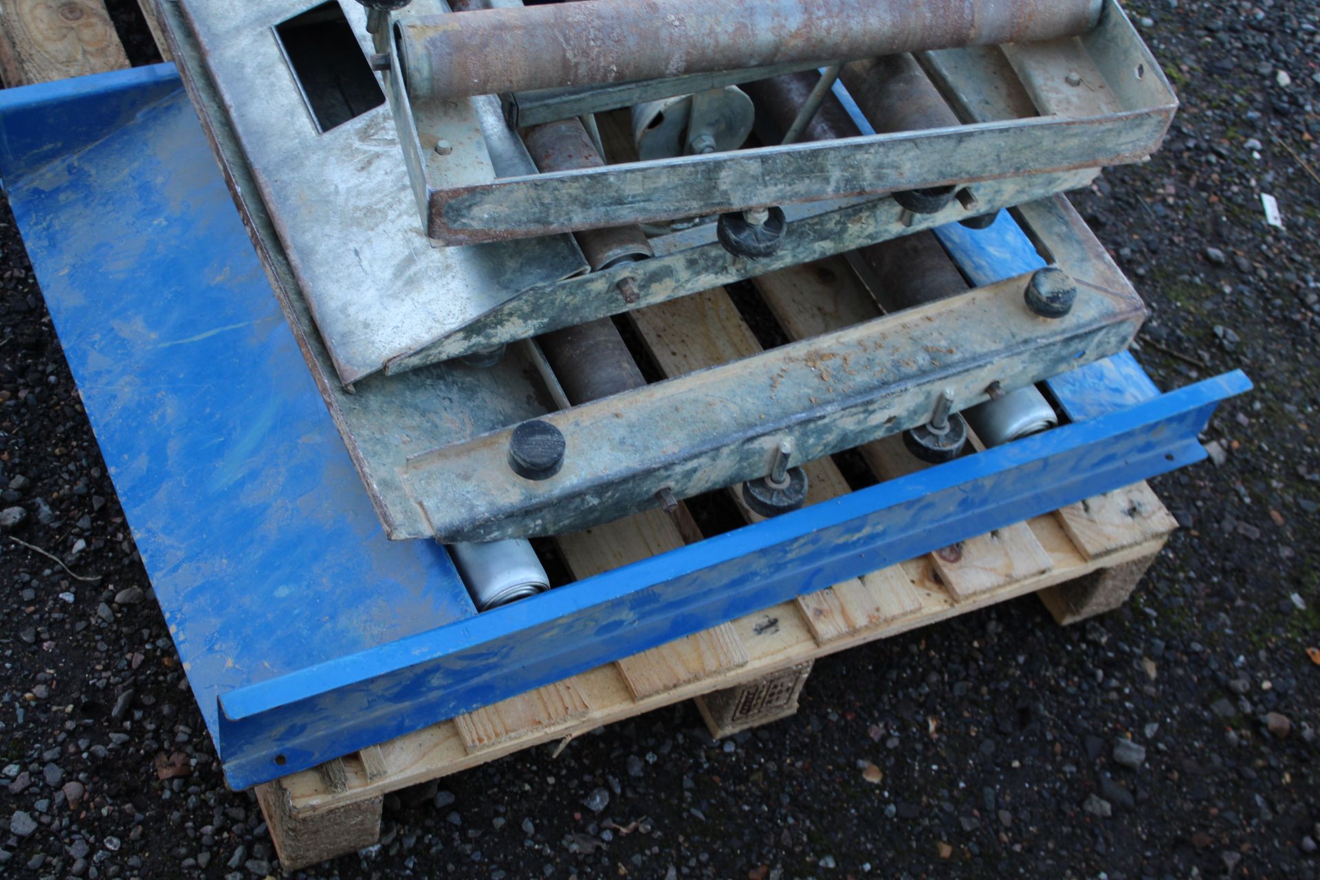Pallet with various large cable drum rollers. V CAMPSEA ASHE - Image 4 of 4