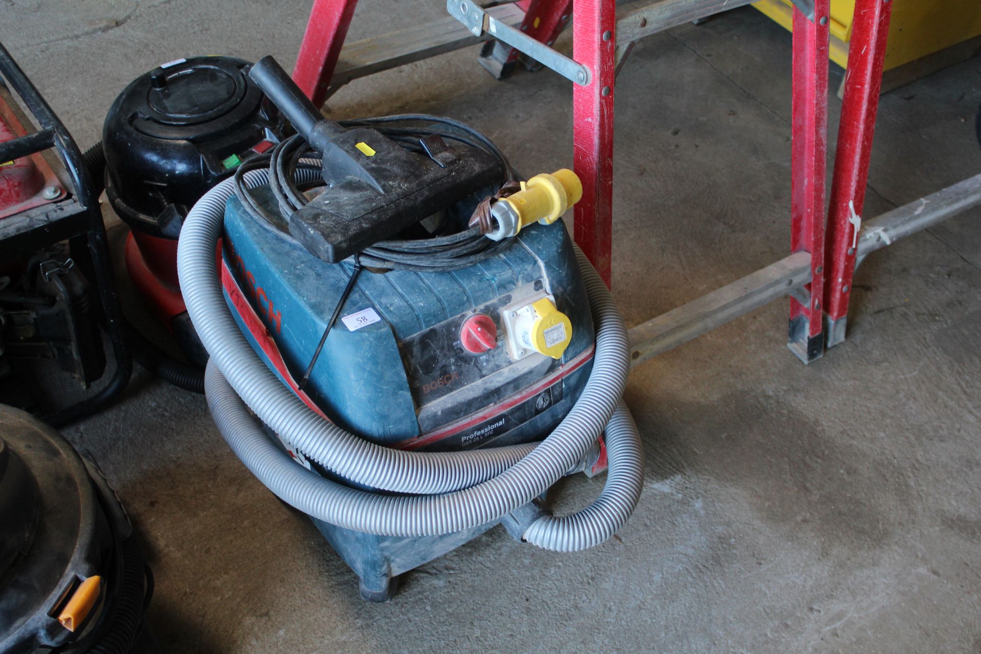 Bosch 110v Professional 16amp vacuum. V CAMPSEA ASHE