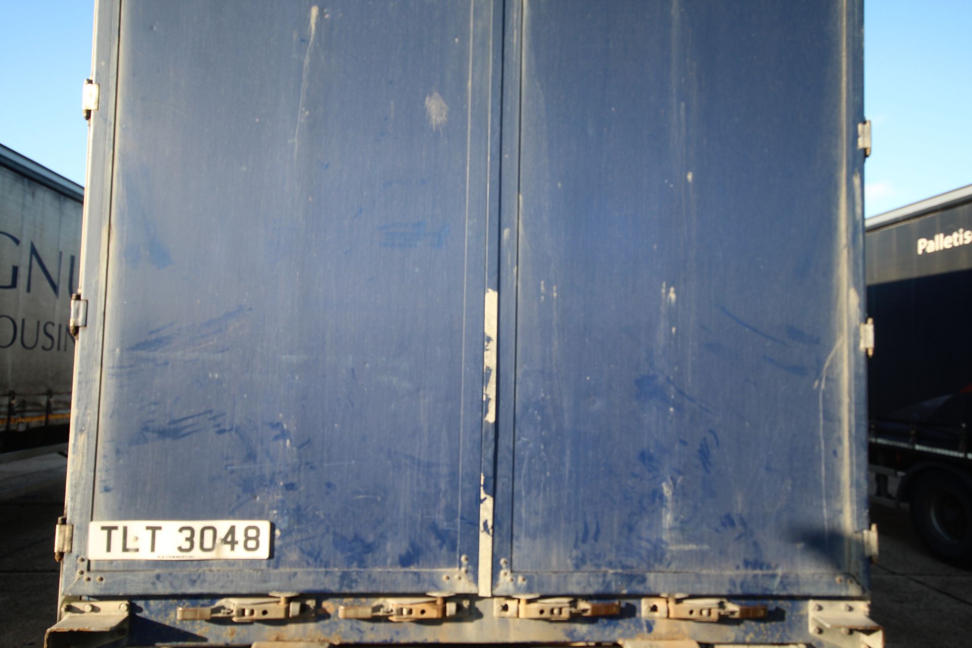 Dennison 38T 13.7m tri-axle curtain-side trailer. Registration C319608. 2011. MOT until 30/09/ - Image 31 of 88