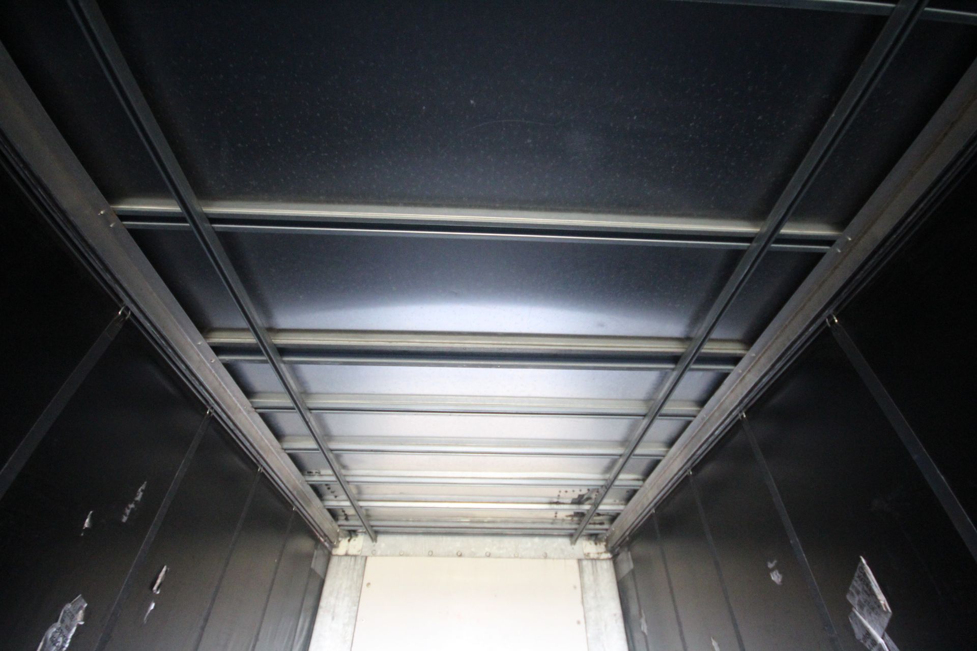 Montracon 39T 13.6m tri-axle curtain-side trailer. Registration C380871. 2014. MOT until 30/04/2024. - Image 81 of 89