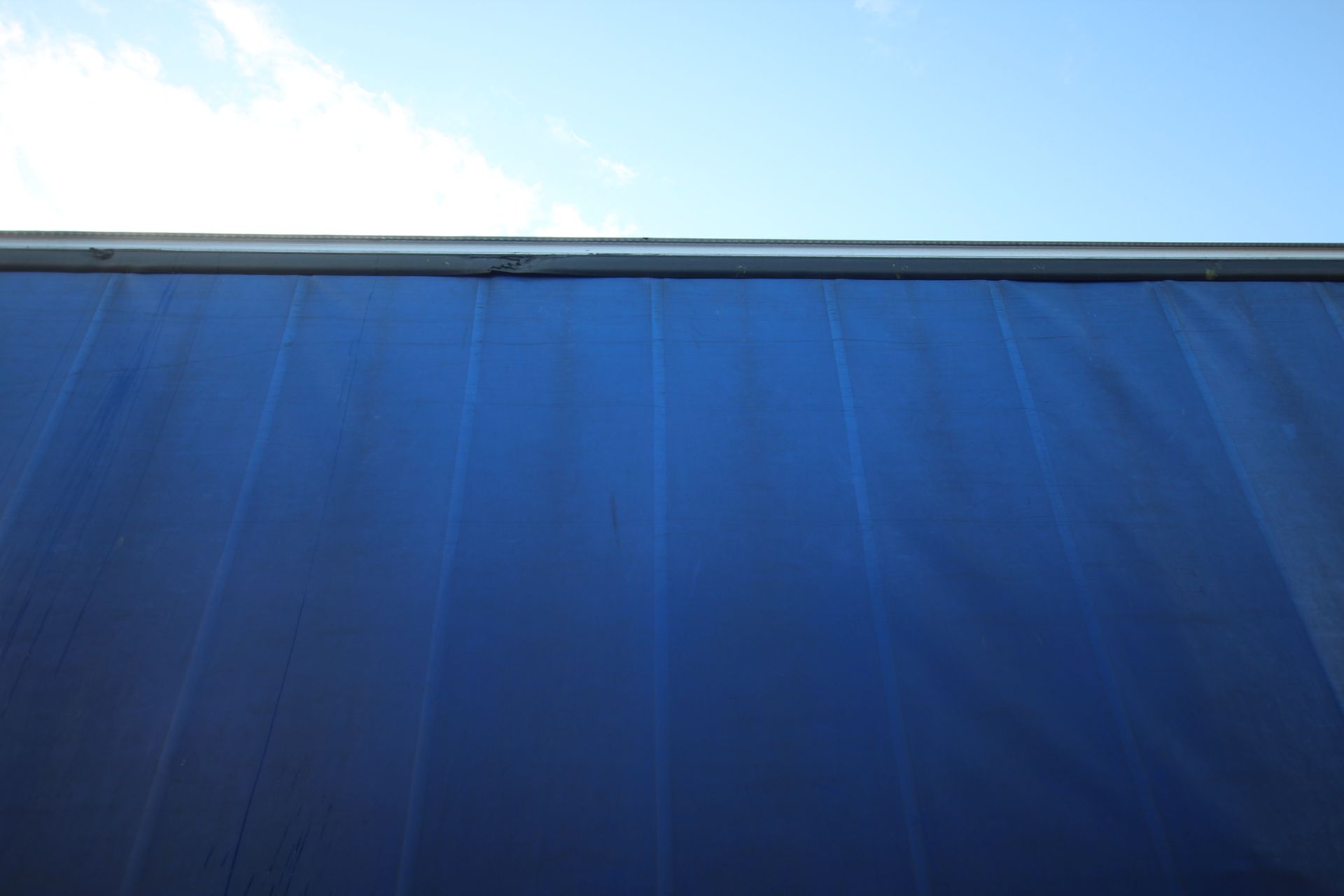 Montracon 39T 13.6m tri-axle curtain-side trailer. Registration C351371. 2013. MOT until 31/05/2024. - Image 41 of 87