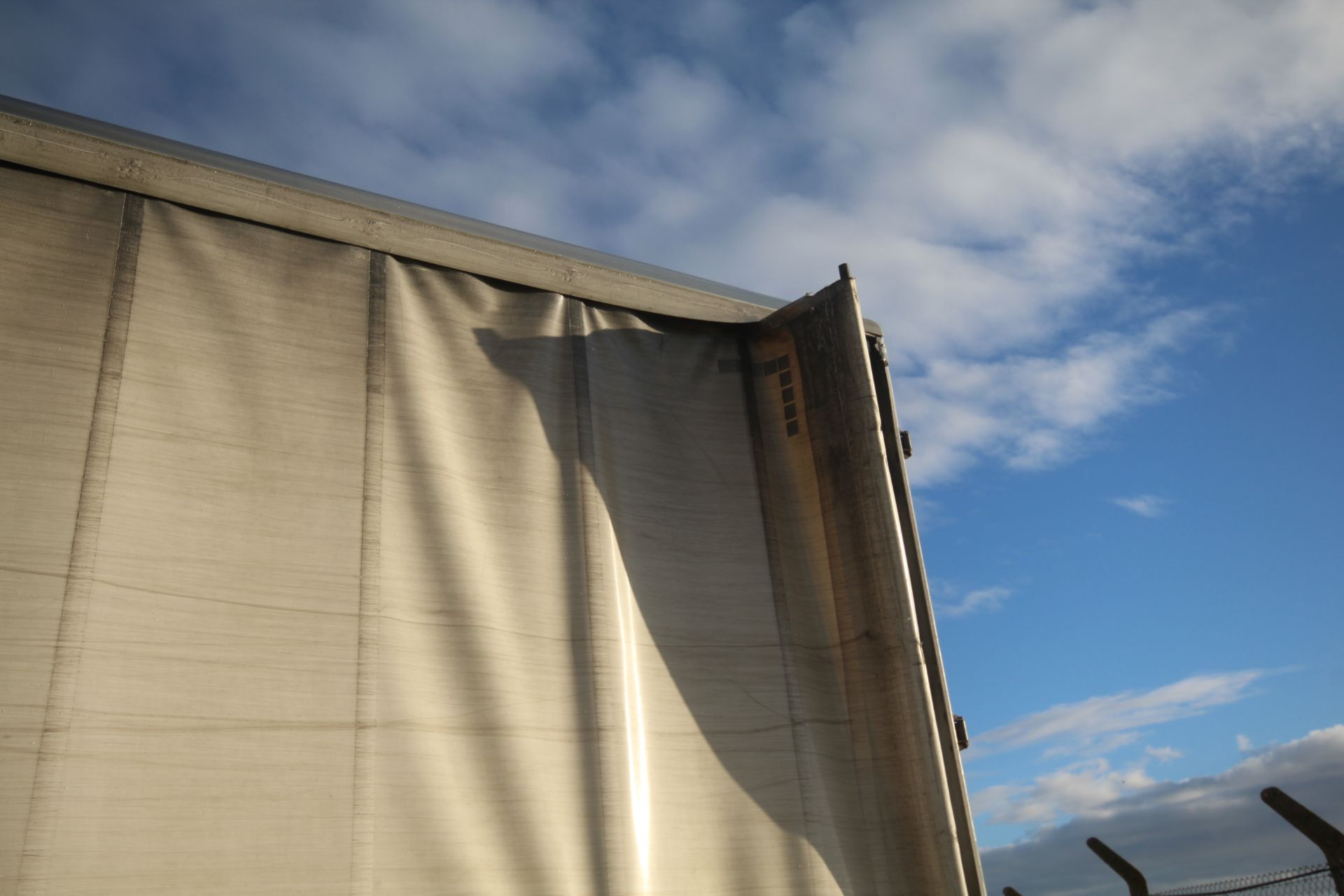 DAF LF 250  FA Euro 6 18T auto 4x2 rigid day cab. Registration AW15 EGU. Date of first - Image 24 of 79