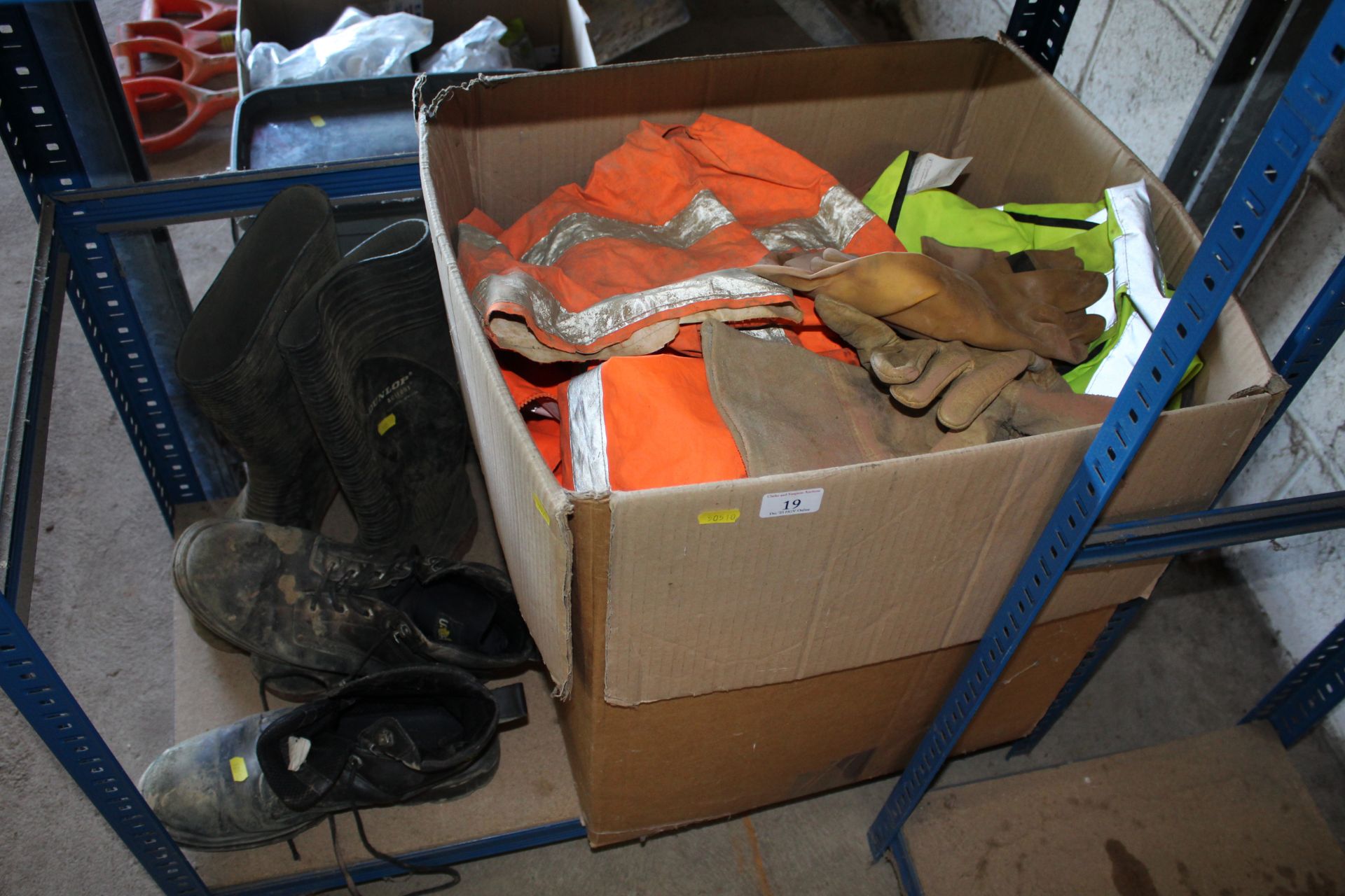Various PPE to include steel toecap wellies, high viz jackets etc. V CAMPSEA ASHE