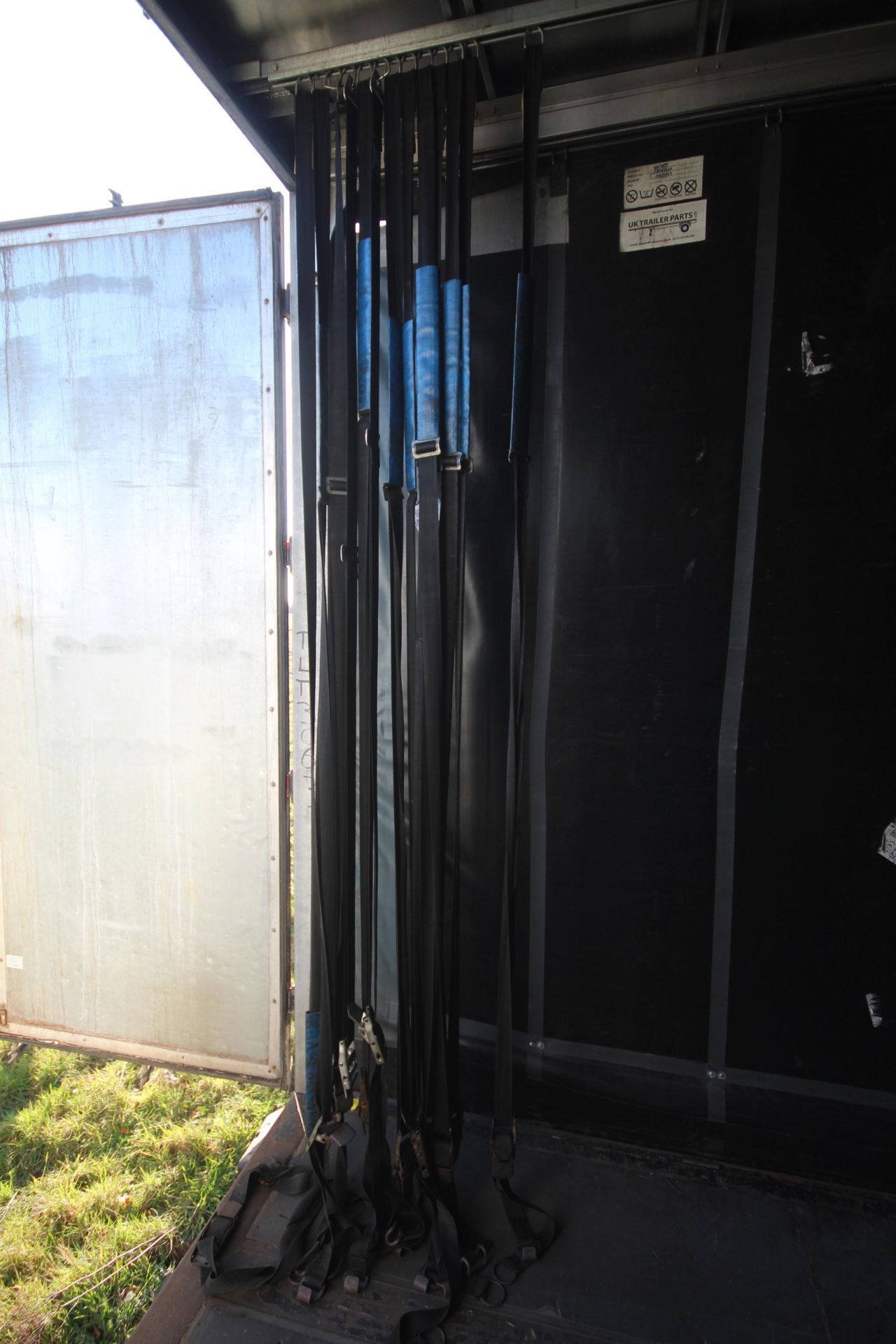 Montracon 39T 13.6m tri-axle curtain-side trailer. Registration C380871. 2014. MOT until 30/04/2024. - Image 76 of 89