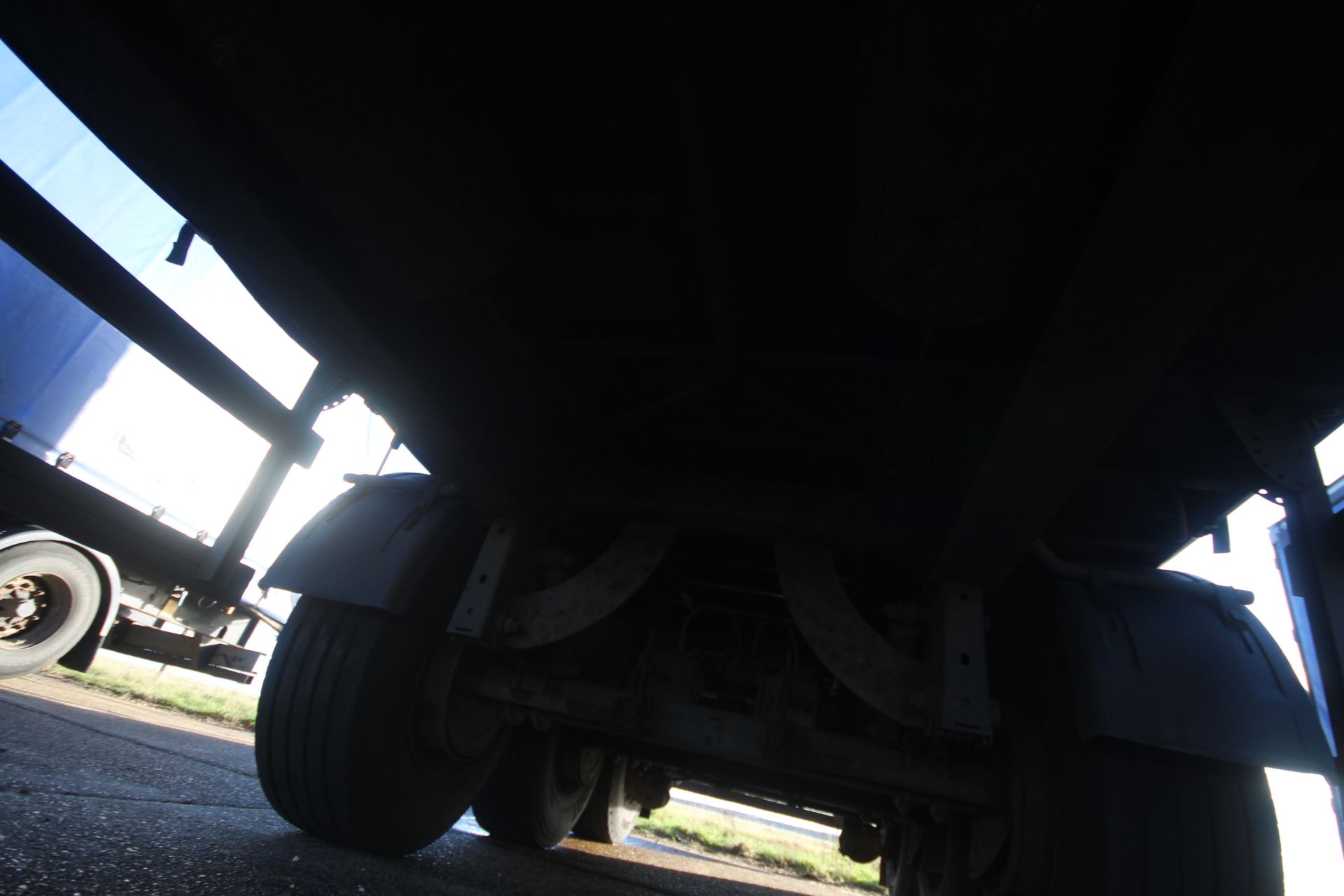Montracon 39T 13.6m tri-axle curtain-side trailer. Registration C351362. 2013. MOT until 29/02/2024. - Image 51 of 88