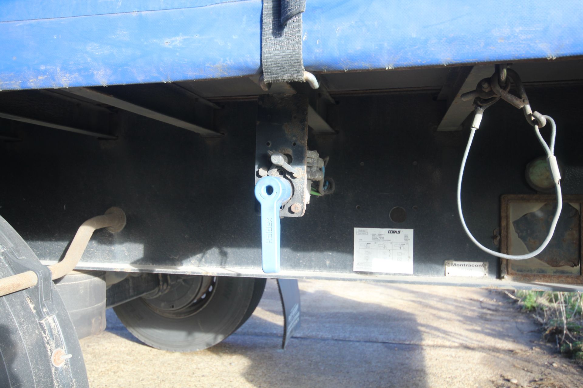 Montracon 39T 13.6m tri-axle curtain-side trailer. Registration C351371. 2013. MOT until 31/05/2024. - Image 28 of 87