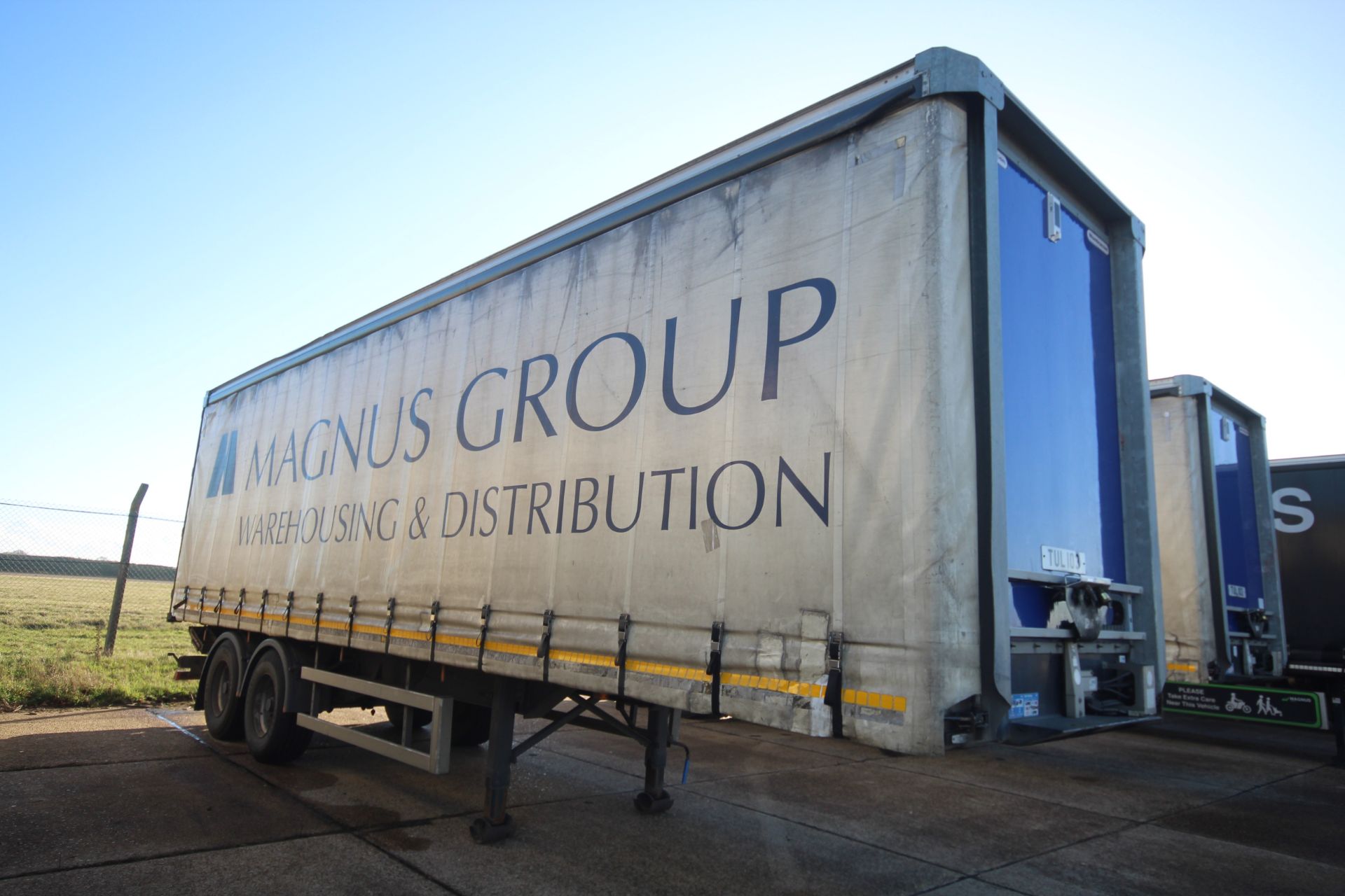 Montracon 33T 10.6m twin axle urban curtain-side trailer. Registration C353990. 2014. MOT until 31/ - Image 4 of 85