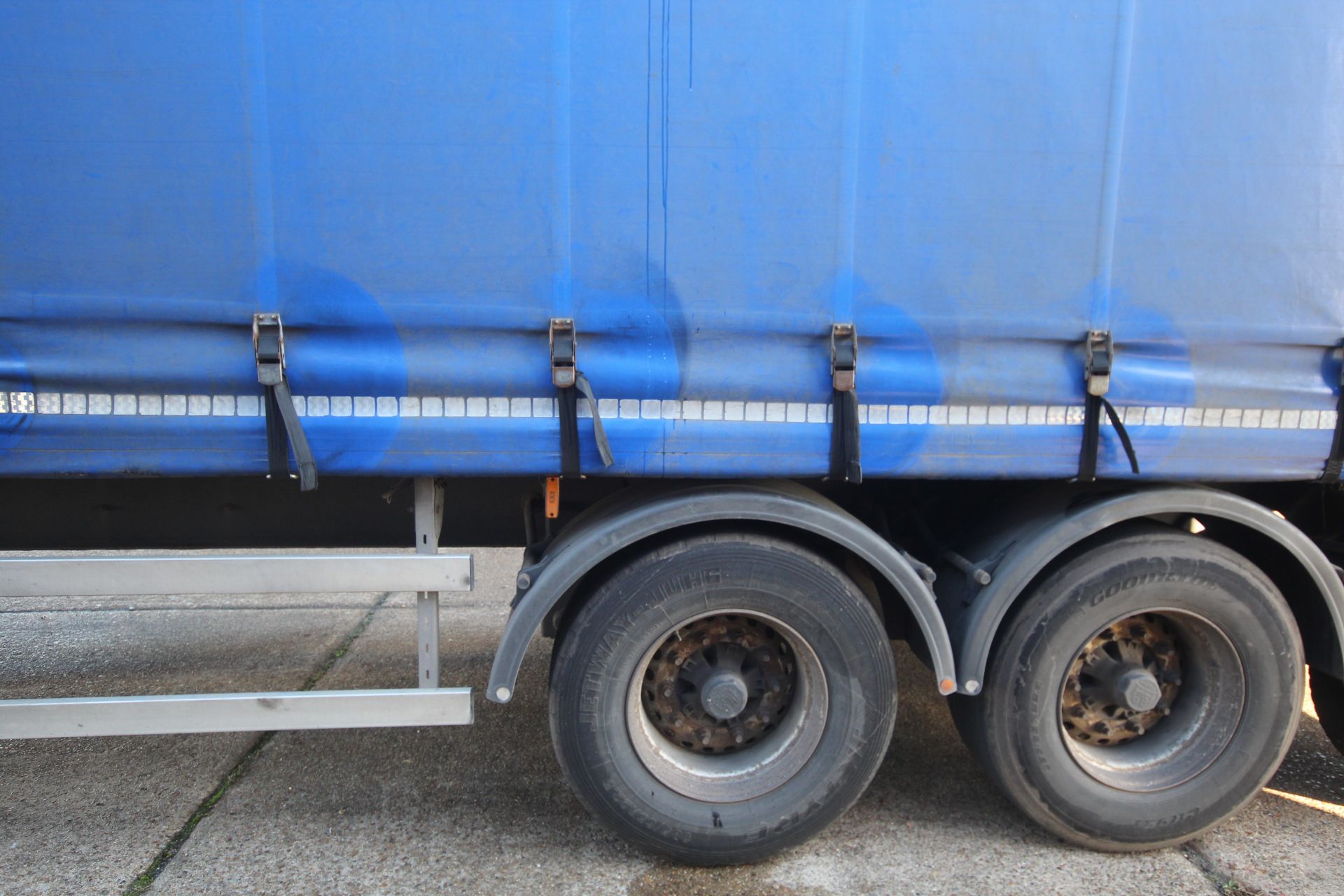 Montracon 39T 13.6m tri-axle curtain-side trailer. Registration C351369. 2013. MOT until 31/01/2024. - Image 16 of 87