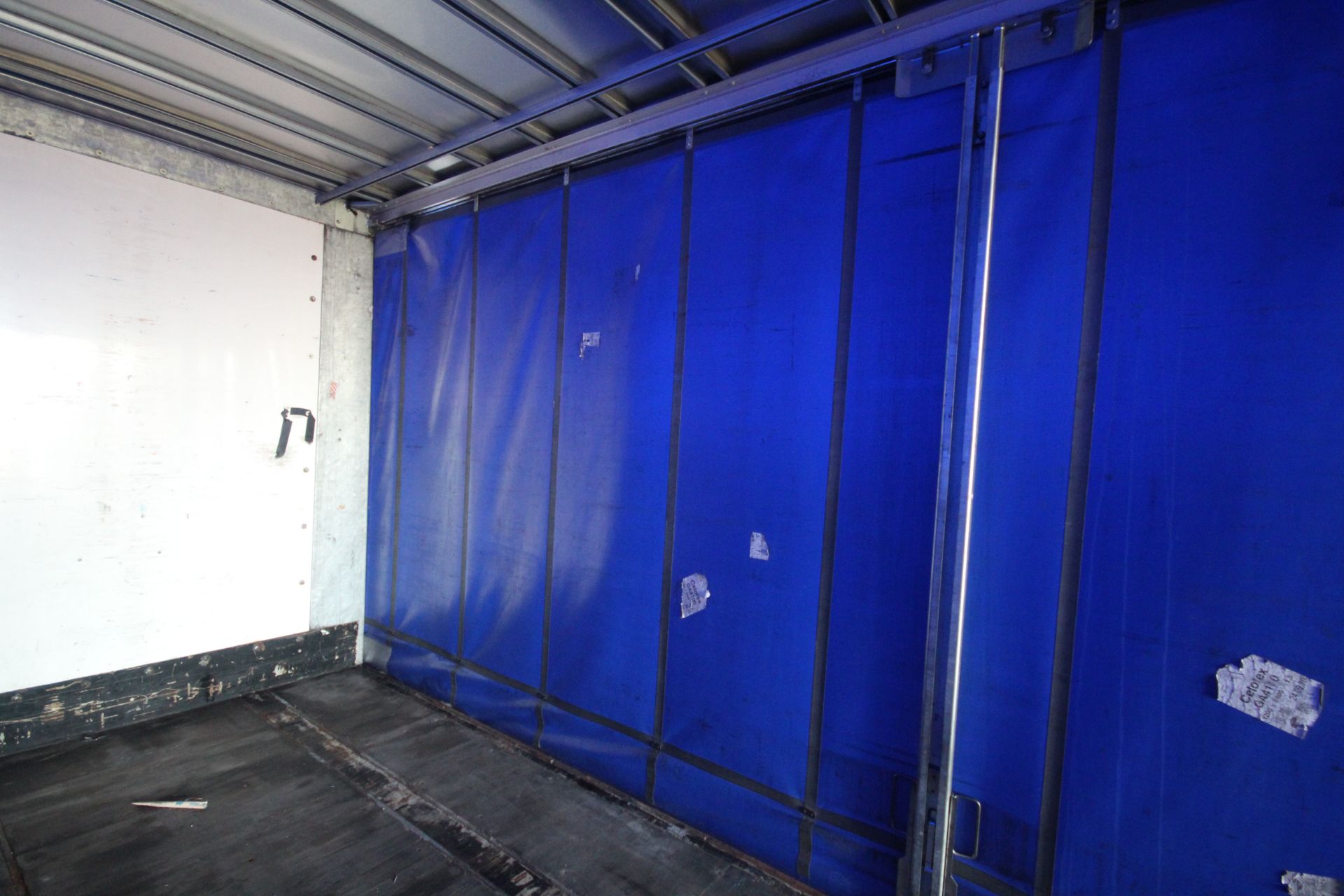Montracon 39T 13.6m tri-axle curtain-side trailer. Registration C351362. 2013. MOT until 29/02/2024. - Image 71 of 88