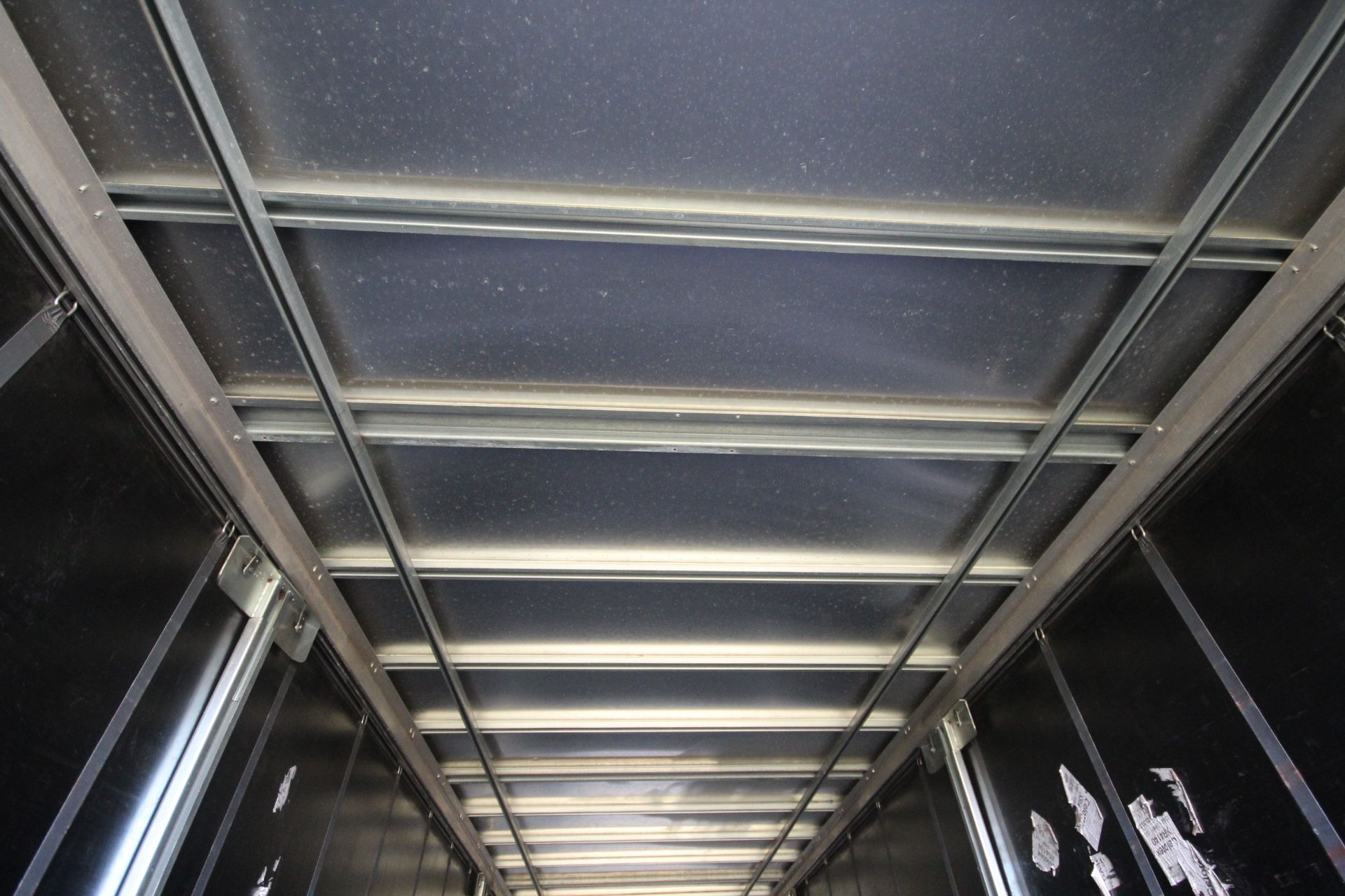 Montracon 39T 13.6m tri-axle curtain-side trailer. Registration C380871. 2014. MOT until 30/04/2024. - Image 78 of 89