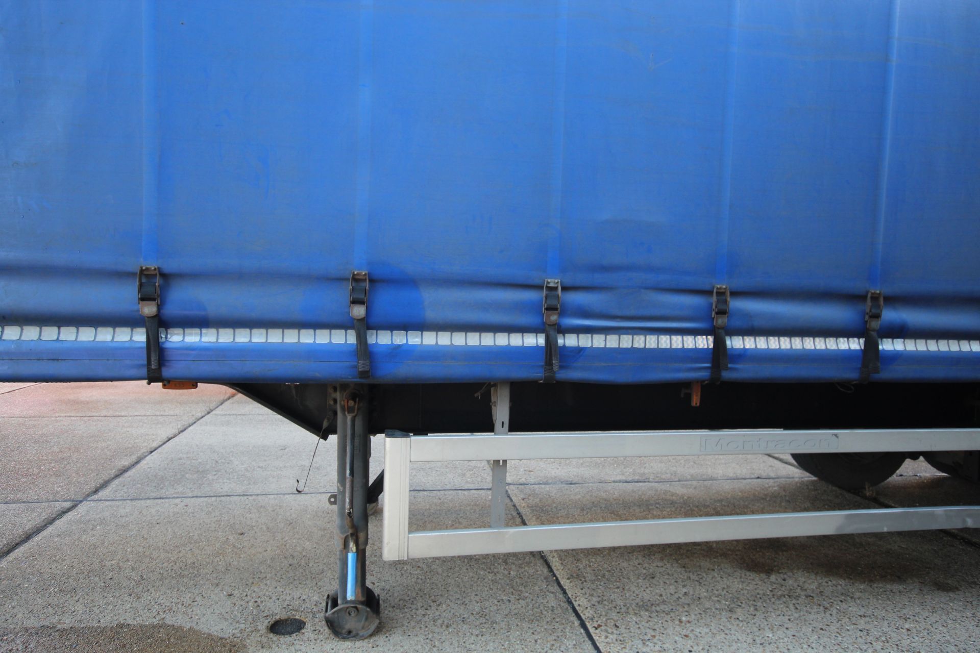 Montracon 39T 13.6m tri-axle curtain-side trailer. Registration C351364. 2013. MOT until 31/01/2024. - Image 15 of 88