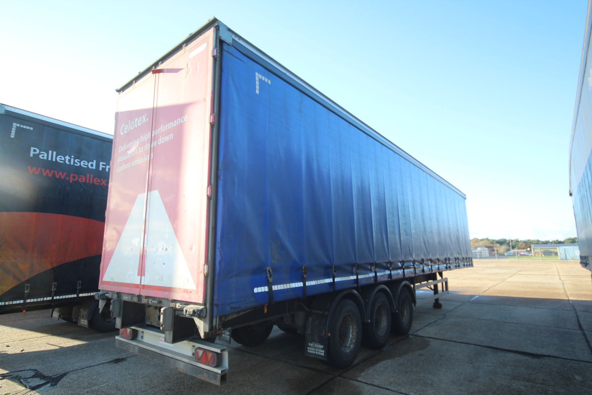 Montracon 39T 13.6m tri-axle curtain-side trailer. Registration C351364. 2013. MOT until 31/01/2024. - Image 3 of 88